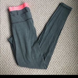 Lululemon NWOT gray/green leggings